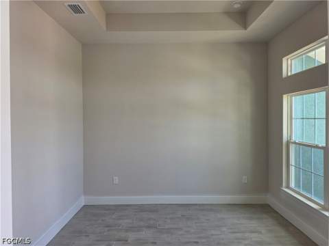 925 NW 8th Pl, Cape Coral FL - photo 9 of 12