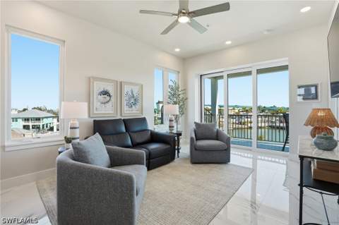 855 Lagoon St 1, Fort Myers Beach FL - photo 12 of 44