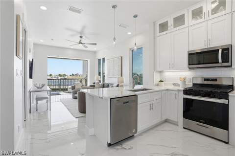 855 Lagoon St 2, Fort Myers Beach FL - photo 10 of 36