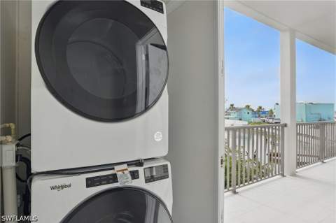 855 Lagoon St 4, Fort Myers Beach FL - photo 17 of 41