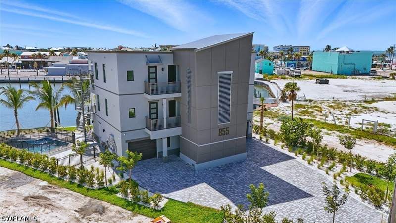 2 bedroom Condominium at 855 Lagoon ST 4, ISLAND SHORES, Fort Myers Beach — photo 2