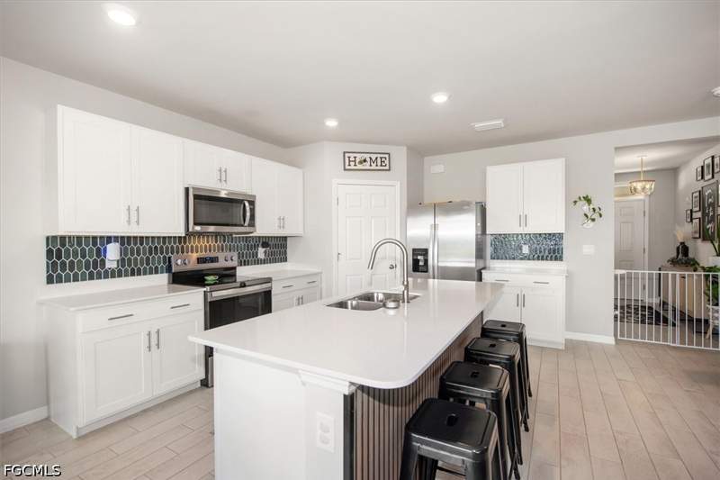 5 bedroom SingleFamilyResidence at 2849 Pillar Coral Ln, Coral Bay, North Fort Myers — photo 5