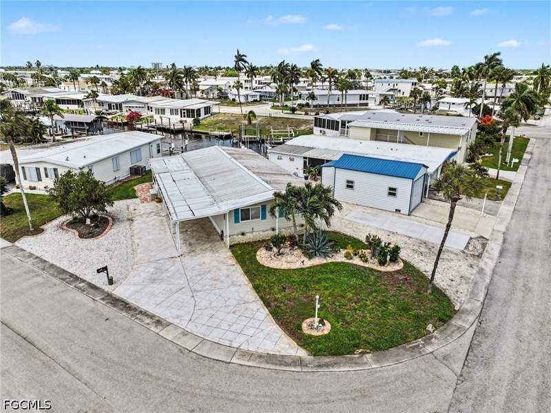 2 bedroom ManufacturedHome at 17540 Peppard Dr, Bayside Estates, Fort Myers Beach — photo 3