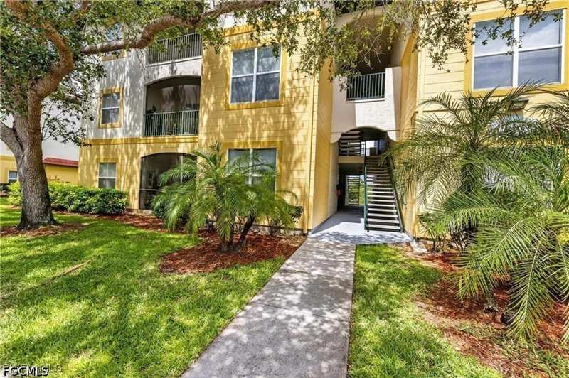 3 bedroom Condominium at 11530 Villa Grand 1101, Terrace, Fort Myers — photo 1