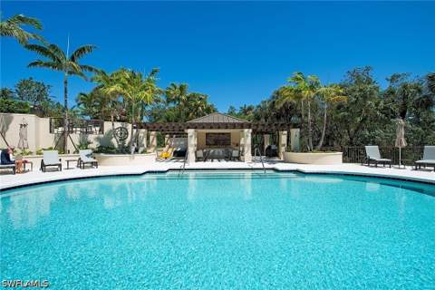 8990 Bay Colony Dr 403, Naples FL - photo 14 of 22