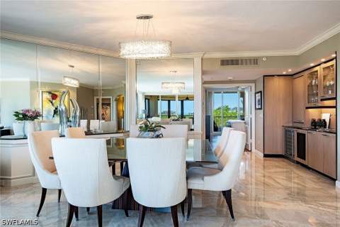 8990 Bay Colony Dr 403, Naples FL - photo 7 of 22