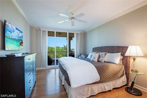 8990 Bay Colony Dr 403, Naples FL - photo 8 of 22