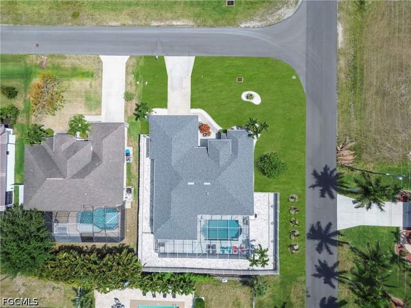 4 bedroom SingleFamilyResidence at 1722 SW 38th Ter, Cape Coral, Cape Coral — photo 4