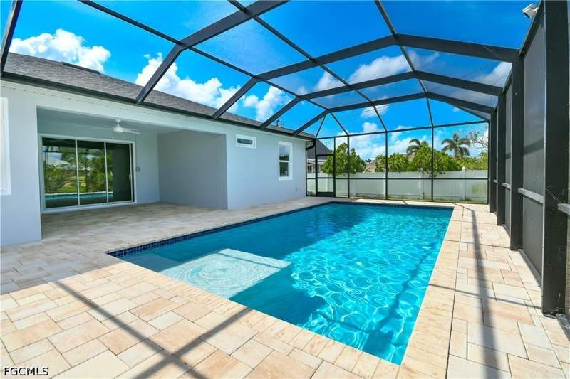 4 bedroom SingleFamilyResidence at 4006 SW 26th Ct, Cape Coral, Cape Coral — photo 2