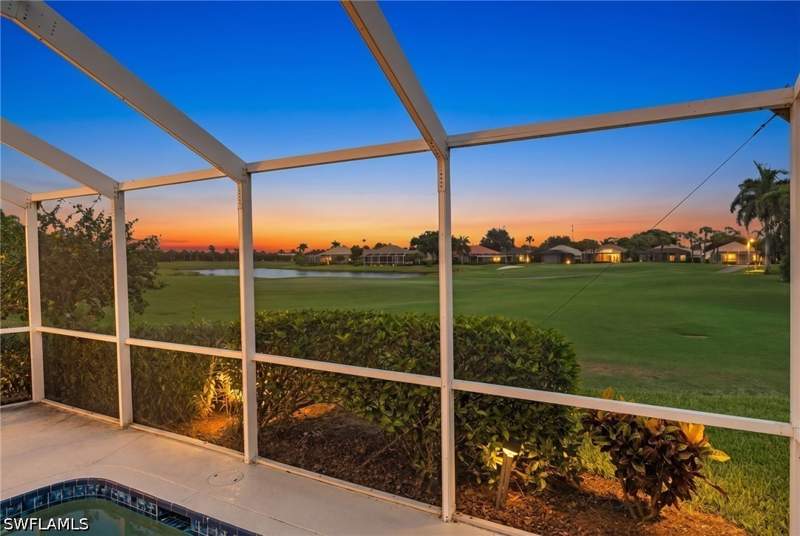 2 bedroom Attached at 1843 Leamington Ln, Shoreham, Naples — photo 2
