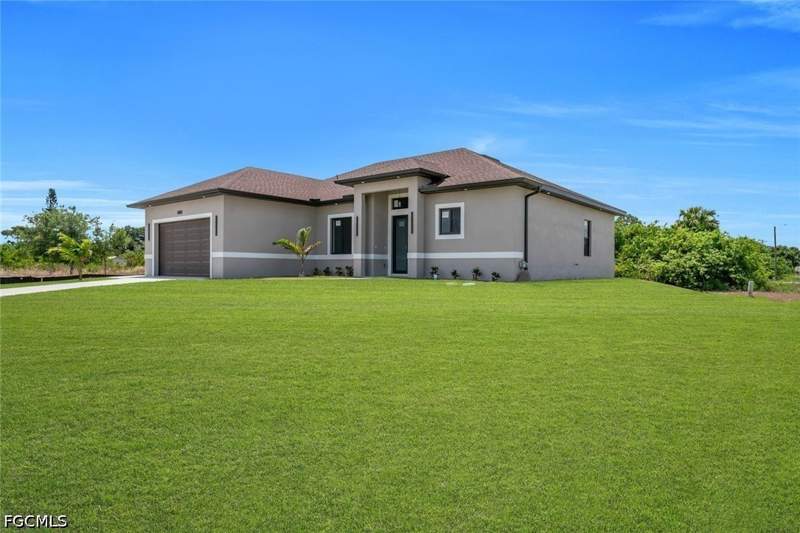 3 bedroom SingleFamilyResidence at 3115 2nd St SW, Lehigh Acres, Lehigh Acres — photo 4
