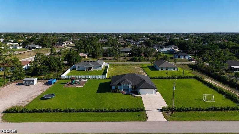 4 bedroom SingleFamilyResidence at 4017 7th St SW, Lehigh Acres, Lehigh Acres — photo 3