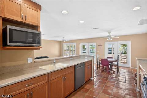 12279 Matlacha Blvd, Matlacha Isles FL - photo 13 of 47