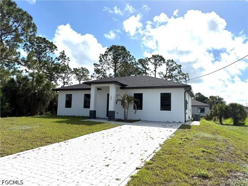 3 bedroom SingleFamilyResidence at 347 Rancho Ave, Southwood, Lehigh Acres — photo 3