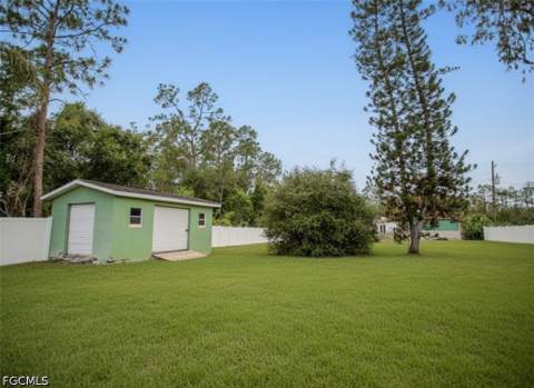 1313 Cleveland Ave, Lehigh Acres FL - photo 10 of 18
