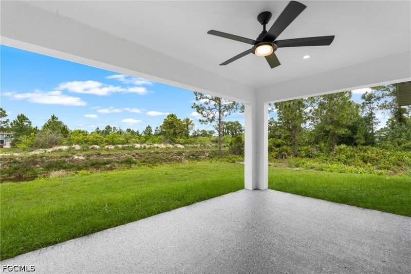3 bedroom SingleFamilyResidence at 546 Genoa Ave S, Lehigh Acres, Lehigh Acres — photo 4