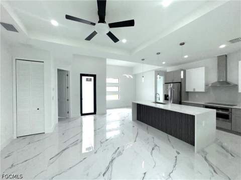 2504 E 2nd St, Lehigh Acres FL - photo 7 of 25