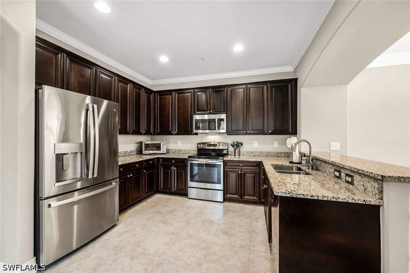 3 bedroom Condominium at 9066 Albion Ln N 5101, Ole, Naples — photo 3
