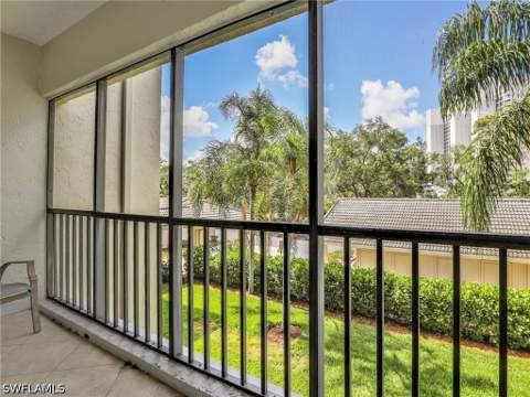 201 Arbor Lake Dr 2-201, Naples FL - photo 22 of 48