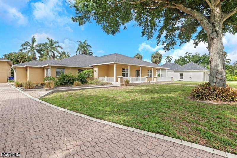 5 bedroom SingleFamilyResidence at 1357 Osceola Dr, Riverside, Fort Myers — photo 2