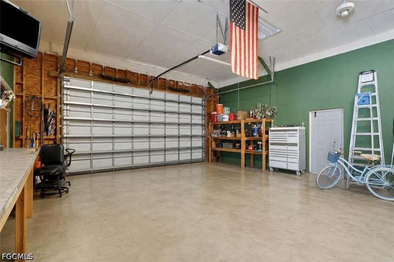 5 bedroom SingleFamilyResidence at 1357 Osceola Dr, Riverside, Fort Myers — photo 5