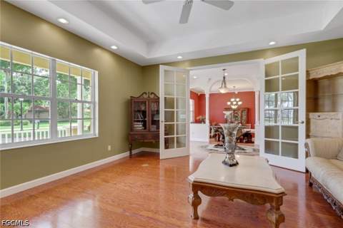1357 Osceola Dr, Fort Myers FL - photo 9 of 40