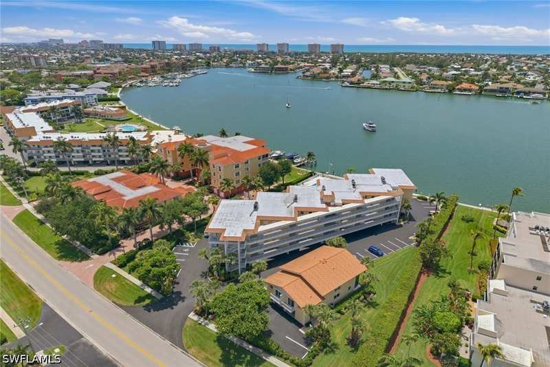2 bedroom Condominium at 816 W Elkcam Cir 101, Villa Del Mare Of Marco Island, Marco Island — photo 1