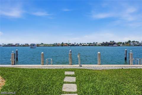 816 W Elkcam Cir 101, Marco Island FL - photo 22 of 34