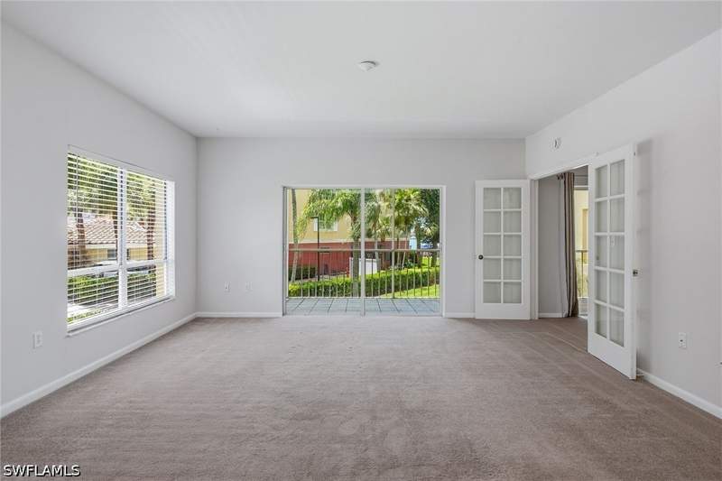 2 bedroom Condominium at 816 W Elkcam Cir 101, Villa Del Mare Of Marco Island, Marco Island — photo 4