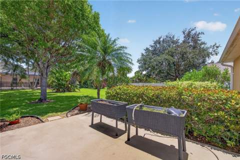 12835 Oakpointe Cir, Fort Myers FL - photo 22 of 32