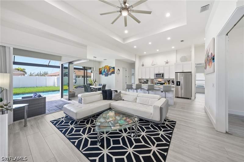 4 bedroom SingleFamilyResidence at 1214 SW 29th Ter, Cape Coral, Cape Coral — photo 4