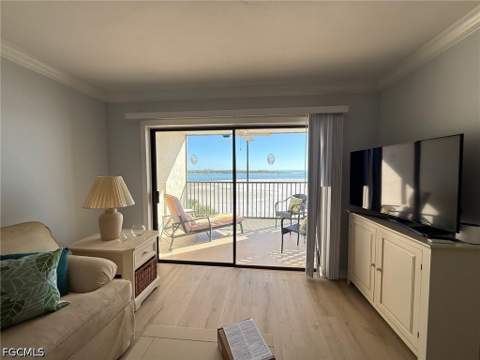 8350 Estero Blvd 423, Fort Myers Beach FL - photo 12 of 24