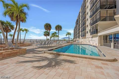 8350 Estero Blvd 423, Fort Myers Beach FL - photo 22 of 24