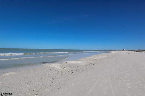 8350 Estero Blvd 423, Fort Myers Beach FL - photo 24 of 24