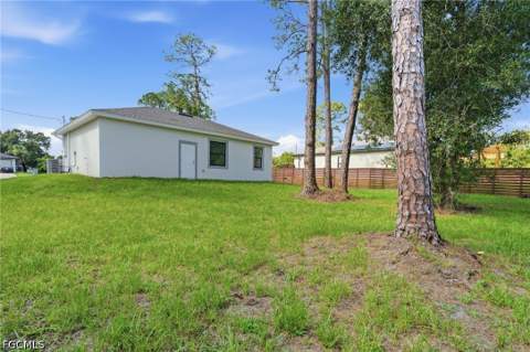 3052 S Beechwood Cir, Labelle FL - photo 23 of 26