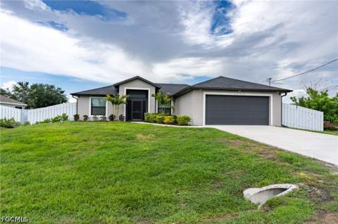 1028 Champion Ave, Lehigh Acres FL - photo 8 of 42
