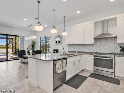 12779 Woodbury Dr, Estero FL - photo 13 of 43