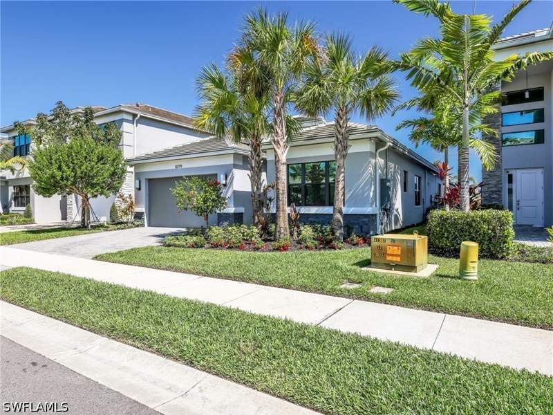 3 bedroom SingleFamilyResidence at 12779 Woodbury Dr, Rivercreek In Estero, Estero — photo 2