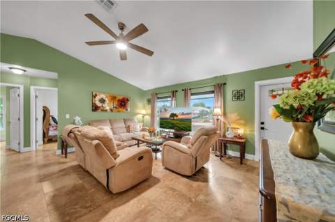 8434 Butternut Rd, Fort Myers FL - photo 7 of 37