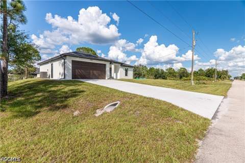 2710 42nd St W, Lehigh Acres FL - photo 12 of 45