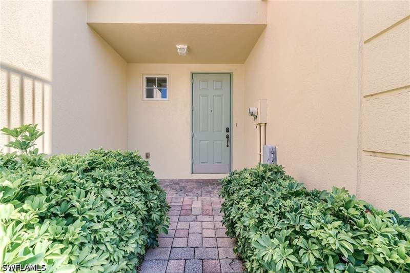 2 bedroom Townhouse at 9808 Solera Cove Pointe 102, Sail Harbour, Fort Myers — photo 2