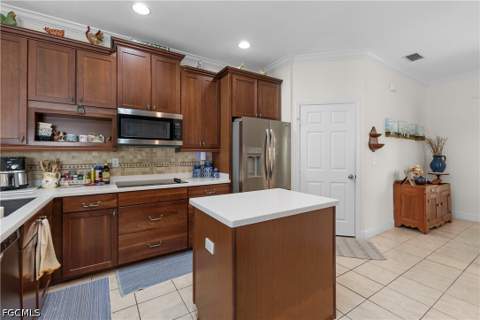 9060 Gladiolus Preserve Cir, Fort Myers FL - photo 11 of 40
