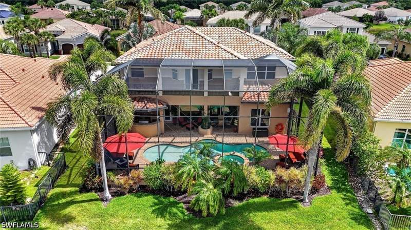 5 bedroom SingleFamilyResidence at 6598 Monterey Pt, Marbella Lakes, Naples — photo 3