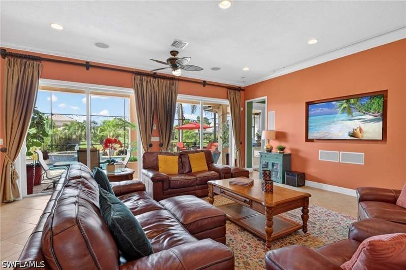 5 bedroom SingleFamilyResidence at 6598 Monterey Pt, Marbella Lakes, Naples — photo 4