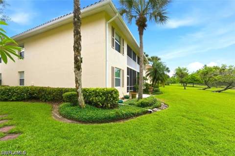 357 Robin Hood Cir 202, Naples FL - photo 22 of 26