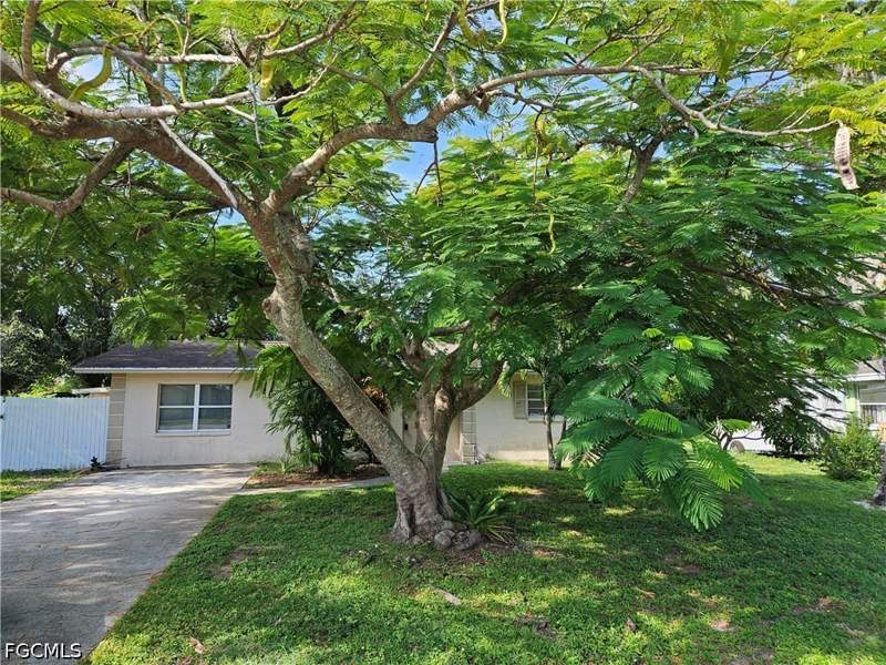 3 bedroom SingleFamilyResidence at 1199 Gramac Dr, North Fort Myers, North Fort Myers — photo 2