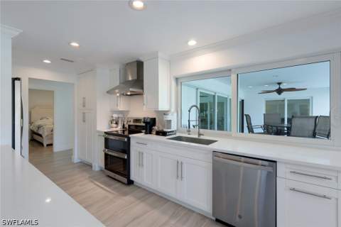1250 Tuna Ct, Naples FL - photo 11 of 33