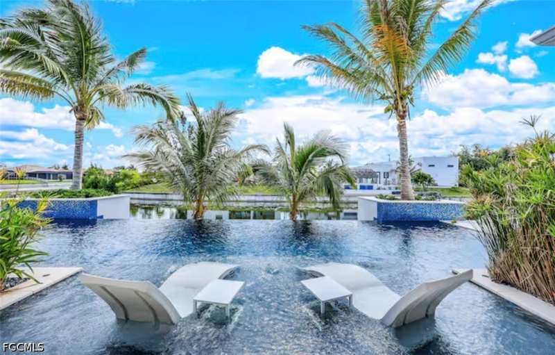 3 bedroom SingleFamilyResidence at 2405 SW 11th Ave, Cape Coral, Cape Coral — photo 1