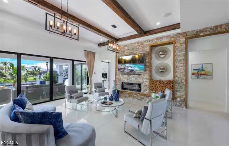 3 bedroom SingleFamilyResidence at 2405 SW 11th Ave, Cape Coral, Cape Coral — photo 5