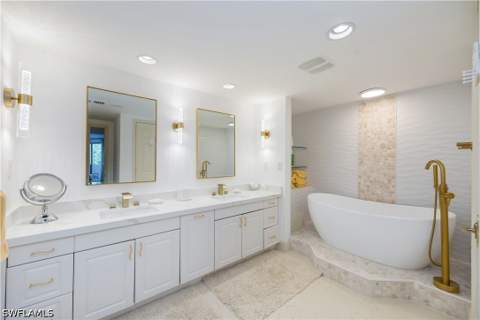 6001 Pelican Bay Blvd 204, Naples FL - photo 10 of 20
